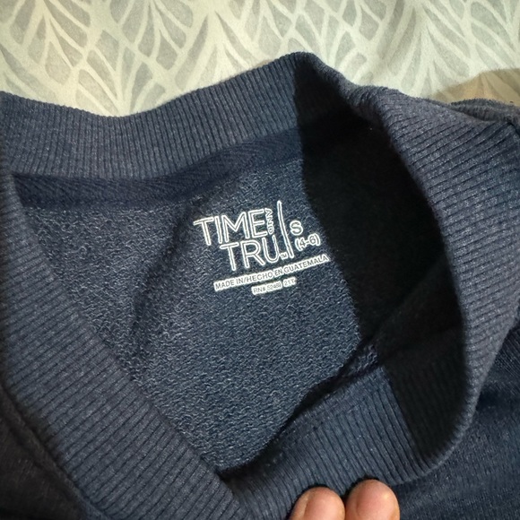 Bundle of 3 crewnecks - Picture 3 of 4